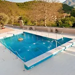 فندق Vea Resort Hotel 4*