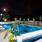Vea Resort Hotel فندق ميركاتو سان سيفيرينو